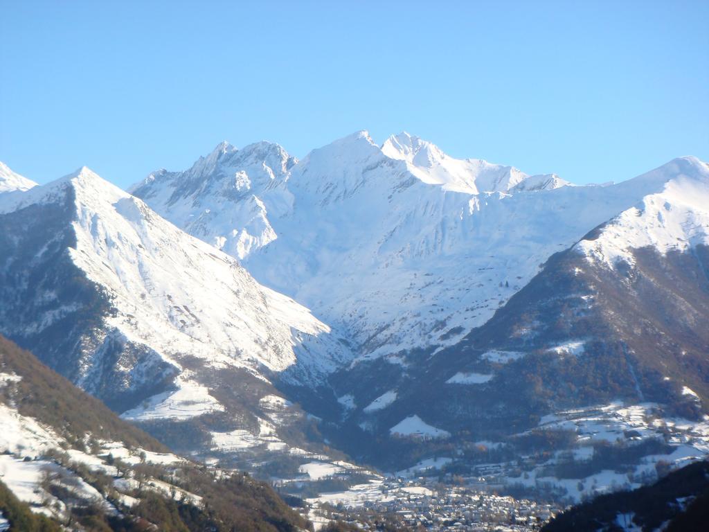 Auberge Des Pyrenees Sainte-Marie-de-Campan Luaran gambar