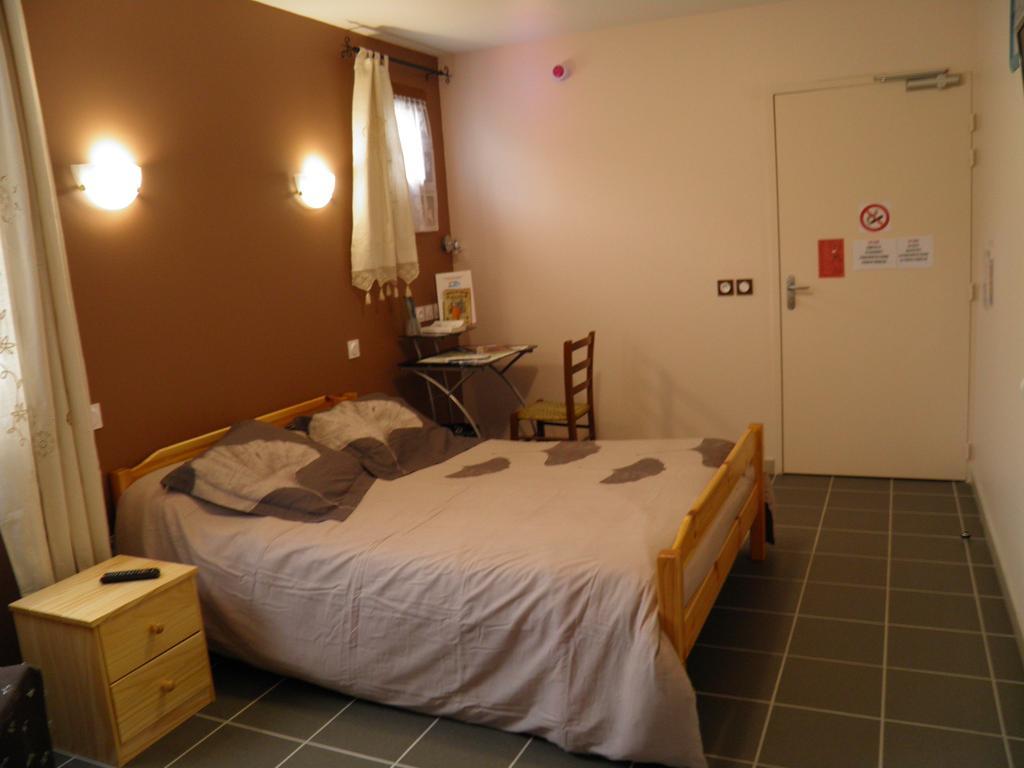 Auberge Des Pyrenees Sainte-Marie-de-Campan Bilik gambar