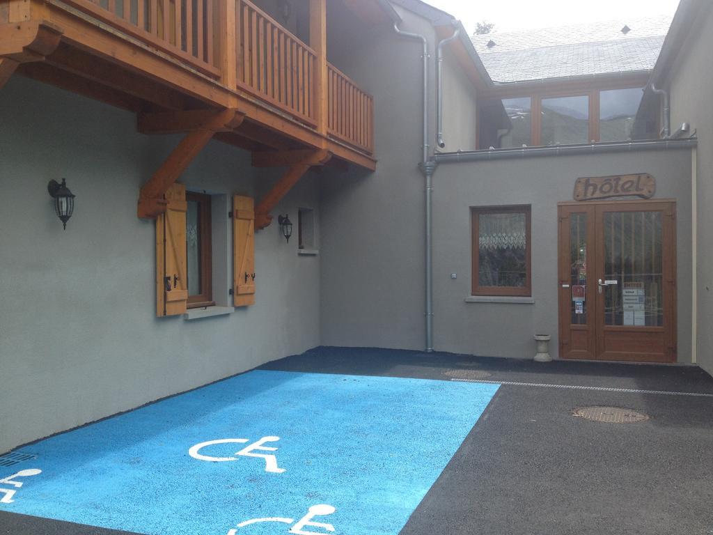Auberge Des Pyrenees Sainte-Marie-de-Campan Bilik gambar