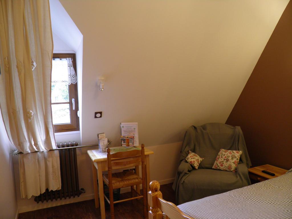 Auberge Des Pyrenees Sainte-Marie-de-Campan Bilik gambar